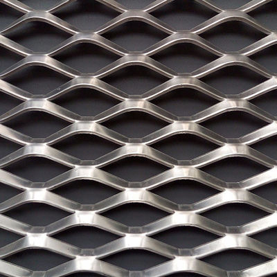 Anti Alkali Expanded Metal Mesh Customized Hole Patterns Heat Resisting