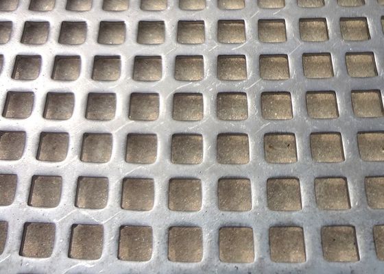 0.5-3mm Thickness Perforated Metal Mesh Reusable Stainless Steel